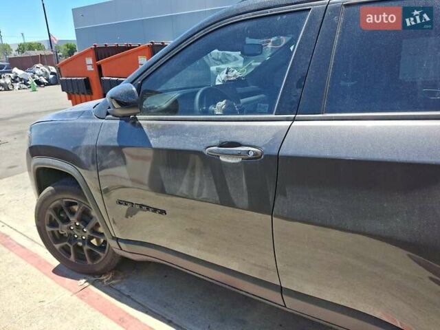 Сірий Джип Compass, об'ємом двигуна 2 л та пробігом 52 тис. км за 17200 $, фото 8 на Automoto.ua