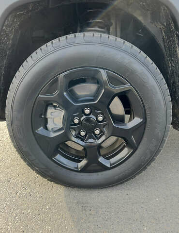 Серый Джип Компас, объемом двигателя 2 л и пробегом 23 тыс. км за 25800 $, фото 30 на Automoto.ua