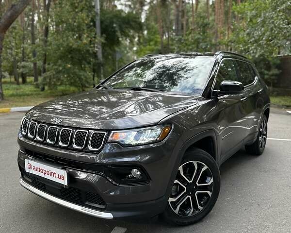Сірий Джип Compass, об'ємом двигуна 2 л та пробігом 88 тис. км за 23200 $, фото 2 на Automoto.ua