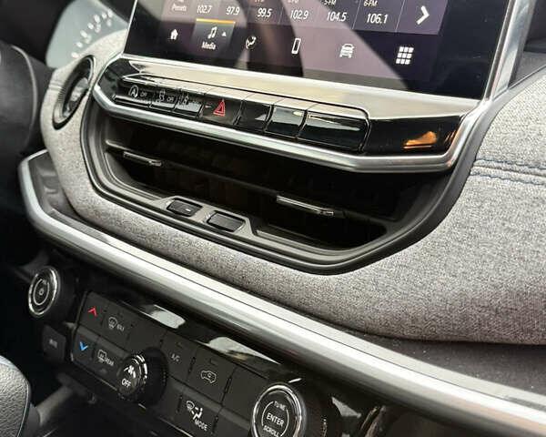 Сірий Джип Compass, об'ємом двигуна 2 л та пробігом 24 тис. км за 19800 $, фото 23 на Automoto.ua