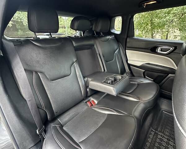 Сірий Джип Compass, об'ємом двигуна 2 л та пробігом 88 тис. км за 23200 $, фото 18 на Automoto.ua