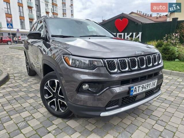 Джип Компас 2023 в Ивано-Франковске на Automoto.ua Серый Джип Компас, объемом двигателя 2 л и пробегом 19 тыс. км за 23600 $, фото 18 на Automoto.ua