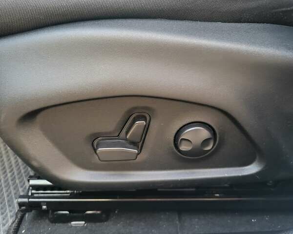 Серый Джип Компас, объемом двигателя 2 л и пробегом 41 тыс. км за 24500 $, фото 23 на Automoto.ua