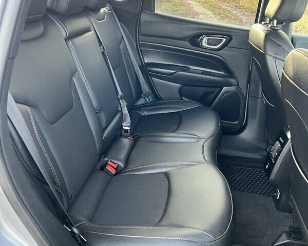 Серый Джип Компас, объемом двигателя 2 л и пробегом 23 тыс. км за 25800 $, фото 17 на Automoto.ua