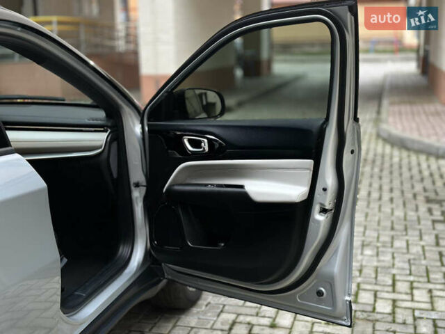 Сірий Джип Compass, об'ємом двигуна 2 л та пробігом 25 тис. км за 24000 $, фото 23 на Automoto.ua