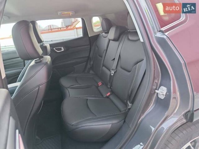 Серый Джип Компас, объемом двигателя 1.47 л и пробегом 22 тыс. км за 27990 $, фото 9 на Automoto.ua