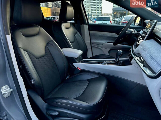 Серый Джип Компас, объемом двигателя 2 л и пробегом 9 тыс. км за 24900 $, фото 39 на Automoto.ua