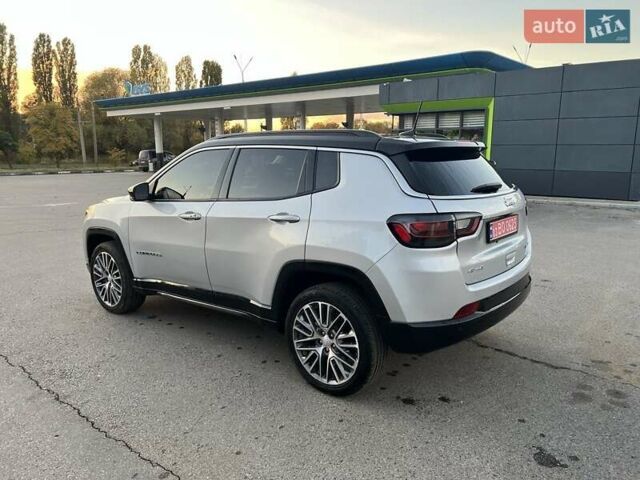 Серый Джип Компас, объемом двигателя 2 л и пробегом 2 тыс. км за 24000 $, фото 1 на Automoto.ua