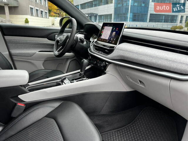 Сірий Джип Compass, об'ємом двигуна 2 л та пробігом 9 тис. км за 22850 $, фото 20 на Automoto.ua