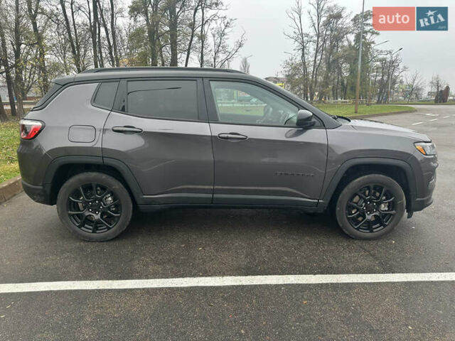 Серый Джип Компас, объемом двигателя 2 л и пробегом 23 тыс. км за 23300 $, фото 1 на Automoto.ua