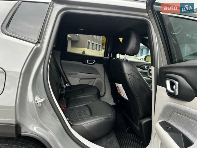 Серый Джип Компас, объемом двигателя 2 л и пробегом 9 тыс. км за 25000 $, фото 17 на Automoto.ua