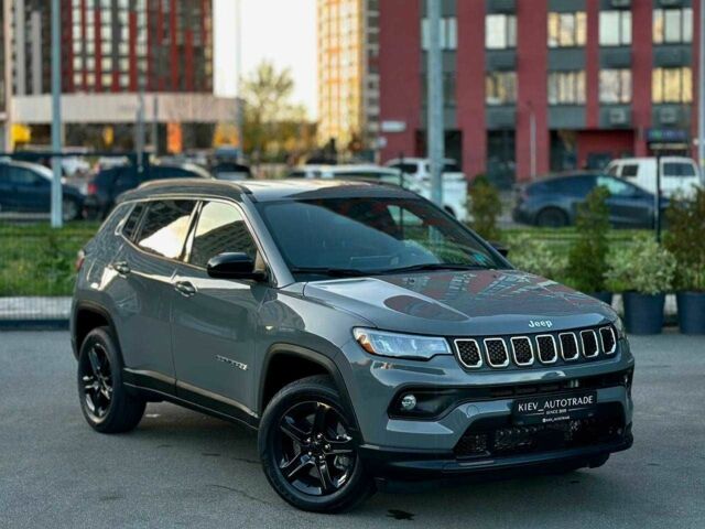 Серый Джип Компас, объемом двигателя 2 л и пробегом 9 тыс. км за 24900 $, фото 6 на Automoto.ua