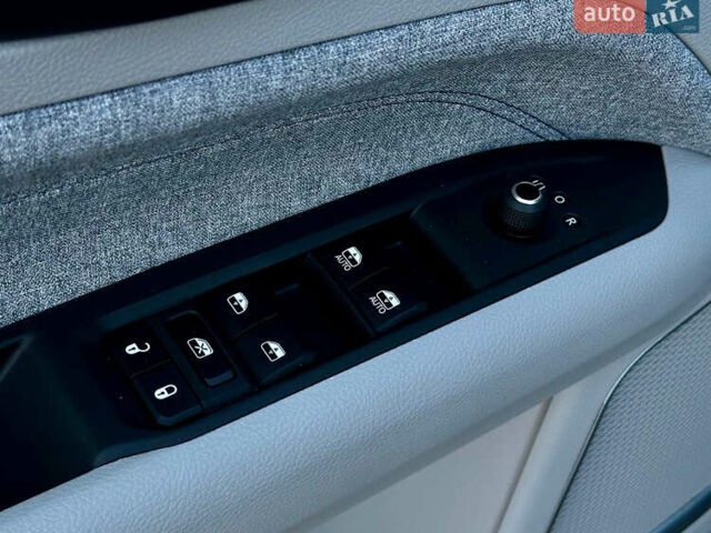 Серый Джип Компас, объемом двигателя 2 л и пробегом 9 тыс. км за 24900 $, фото 21 на Automoto.ua