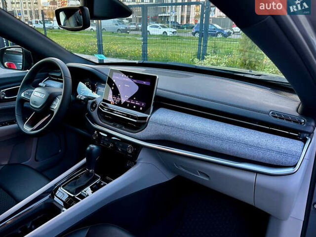 Серый Джип Компас, объемом двигателя 2 л и пробегом 9 тыс. км за 24900 $, фото 40 на Automoto.ua