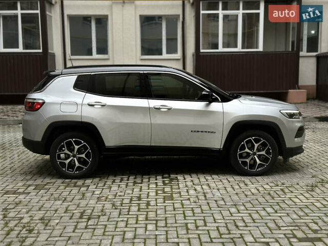 Сірий Джип Compass, об'ємом двигуна 2 л та пробігом 25 тис. км за 24000 $, фото 5 на Automoto.ua