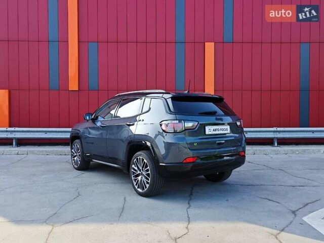 Серый Джип Компас, объемом двигателя 1.47 л и пробегом 22 тыс. км за 27990 $, фото 4 на Automoto.ua