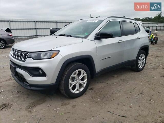 Сірий Джип Compass, об'ємом двигуна 2 л та пробігом 16 тис. км за 6000 $, фото 5 на Automoto.ua