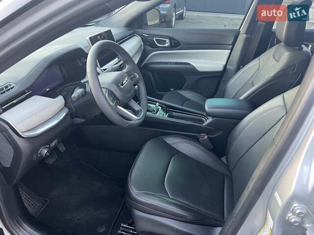 Серый Джип Компас, объемом двигателя 2 л и пробегом 2 тыс. км за 24000 $, фото 8 на Automoto.ua