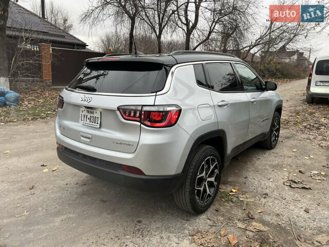 Серый Джип Компас, объемом двигателя 2 л и пробегом 36 тыс. км за 21500 $, фото 6 на Automoto.ua