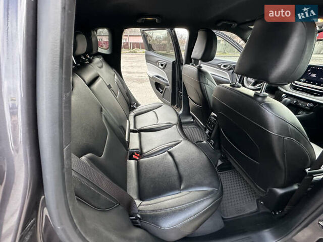 Серый Джип Компас, объемом двигателя 2 л и пробегом 1 тыс. км за 23000 $, фото 27 на Automoto.ua