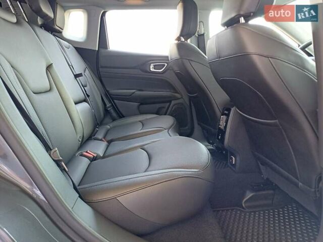 Серый Джип Компас, объемом двигателя 1.47 л и пробегом 22 тыс. км за 29500 $, фото 43 на Automoto.ua