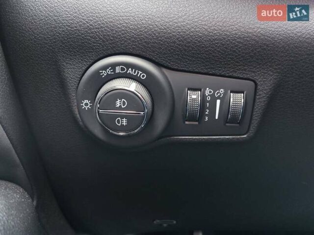 Серый Джип Компас, объемом двигателя 1.47 л и пробегом 22 тыс. км за 27990 $, фото 18 на Automoto.ua