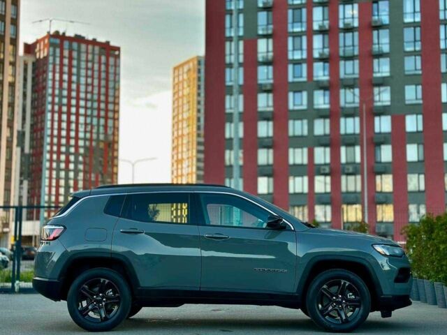 Серый Джип Компас, объемом двигателя 2 л и пробегом 9 тыс. км за 24900 $, фото 8 на Automoto.ua