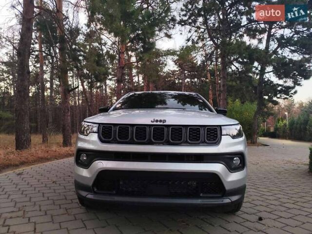 Сірий Джип Compass, об'ємом двигуна 2 л та пробігом 1 тис. км за 26000 $, фото 9 на Automoto.ua