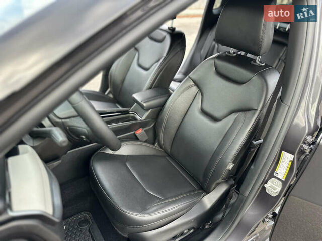 Серый Джип Компас, объемом двигателя 2 л и пробегом 1 тыс. км за 23000 $, фото 24 на Automoto.ua