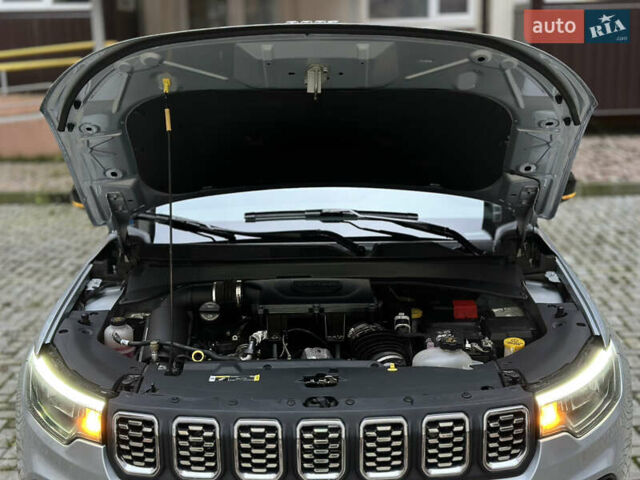 Сірий Джип Compass, об'ємом двигуна 2 л та пробігом 25 тис. км за 24000 $, фото 30 на Automoto.ua