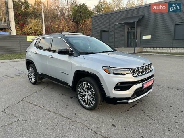 Серый Джип Компас, объемом двигателя 2 л и пробегом 2 тыс. км за 24000 $, фото 6 на Automoto.ua