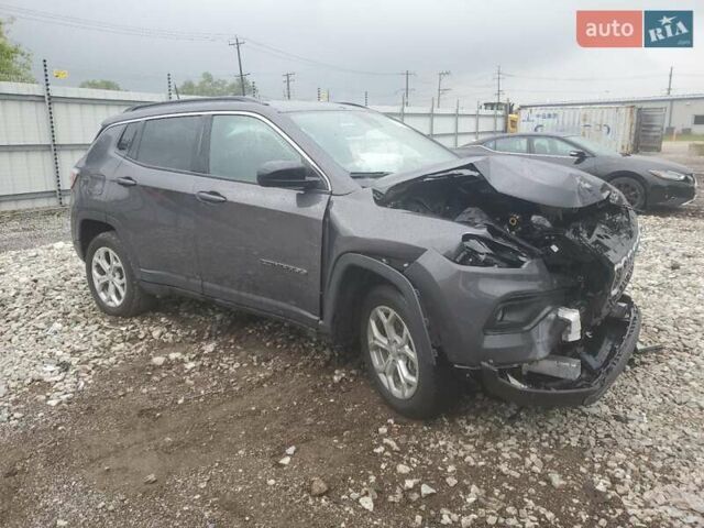 Серый Джип Компас, объемом двигателя 2 л и пробегом 12 тыс. км за 12400 $, фото 3 на Automoto.ua