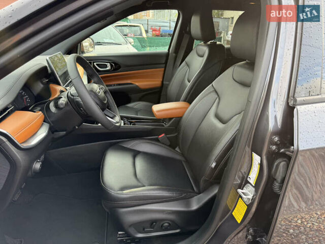 Сірий Джип Compass, об'ємом двигуна 2 л та пробігом 12 тис. км за 22999 $, фото 32 на Automoto.ua