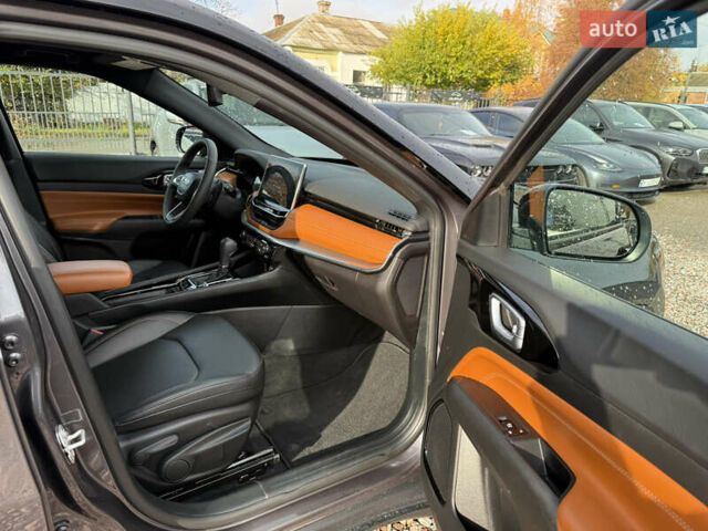 Сірий Джип Compass, об'ємом двигуна 2 л та пробігом 12 тис. км за 22999 $, фото 49 на Automoto.ua