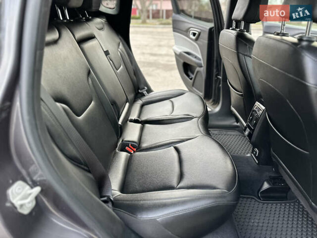 Серый Джип Компас, объемом двигателя 2 л и пробегом 1 тыс. км за 23000 $, фото 30 на Automoto.ua