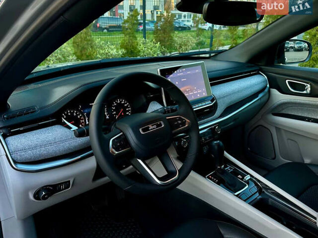 Серый Джип Компас, объемом двигателя 2 л и пробегом 9 тыс. км за 24900 $, фото 23 на Automoto.ua