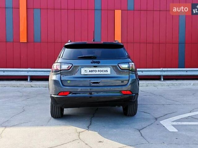 Серый Джип Компас, объемом двигателя 1.47 л и пробегом 22 тыс. км за 27990 $, фото 6 на Automoto.ua