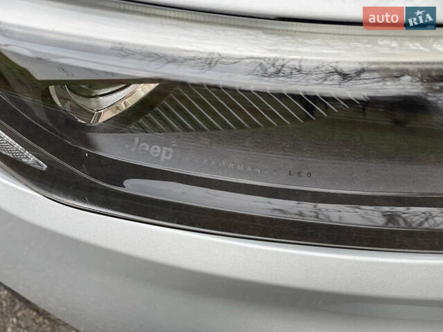 Сірий Джип Compass, об'ємом двигуна 2 л та пробігом 3 тис. км за 28000 $, фото 9 на Automoto.ua