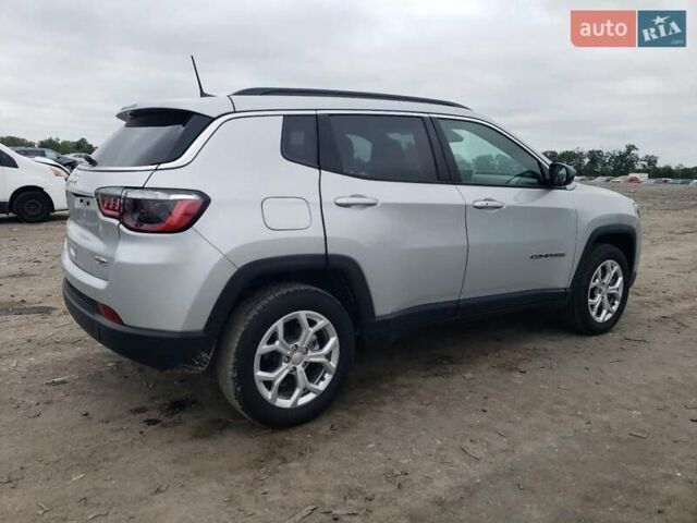 Сірий Джип Compass, об'ємом двигуна 2 л та пробігом 16 тис. км за 6000 $, фото 1 на Automoto.ua