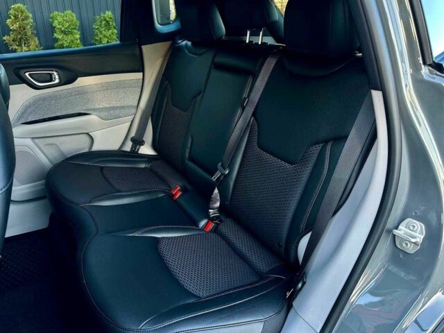 Серый Джип Компас, объемом двигателя 2 л и пробегом 9 тыс. км за 24900 $, фото 20 на Automoto.ua