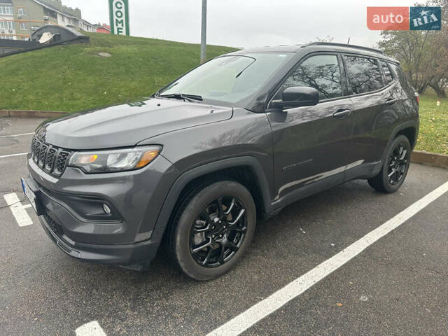 Серый Джип Компас, объемом двигателя 2 л и пробегом 23 тыс. км за 23300 $, фото 5 на Automoto.ua