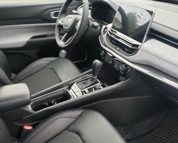 Джип Компас 2025 в Ивано-Франковске на Automoto.ua Серый Джип Компас, объемом двигателя 2 л и пробегом 3 тыс. км за 42500 $, фото 10 на Automoto.ua