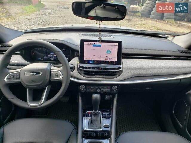 Джип Компас 2025 в Ивано-Франковске на Automoto.ua Серый Джип Компас, объемом двигателя 2 л и пробегом 3 тыс. км за 42500 $, фото 1 на Automoto.ua