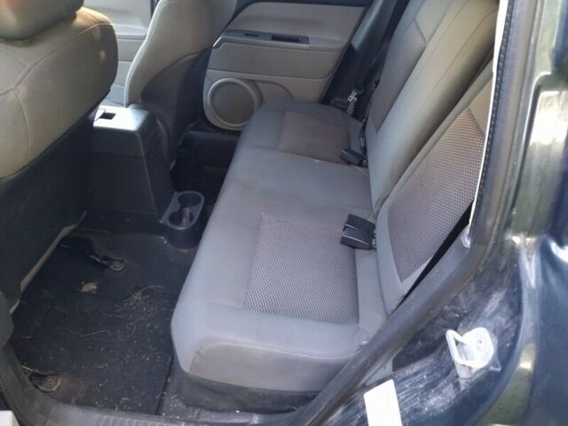 Синій Джип Compass, об'ємом двигуна 2 л та пробігом 303 тис. км за 3950 $, фото 4 на Automoto.ua