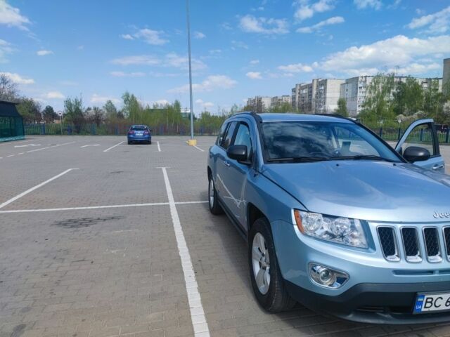 Синій Джип Compass, об'ємом двигуна 2 л та пробігом 200 тис. км за 9000 $, фото 7 на Automoto.ua