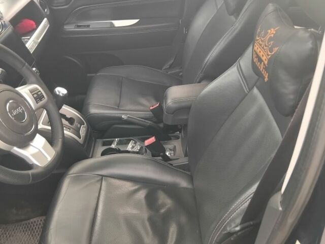 Синій Джип Compass, об'ємом двигуна 2 л та пробігом 180 тис. км за 10000 $, фото 4 на Automoto.ua