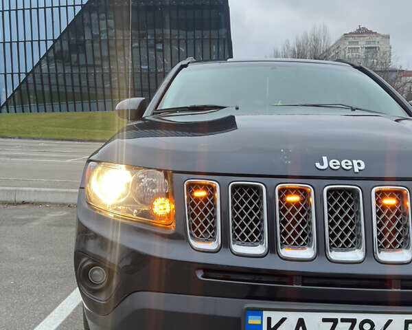 Синий Джип Компас, объемом двигателя 2.36 л и пробегом 244 тыс. км за 10000 $, фото 4 на Automoto.ua