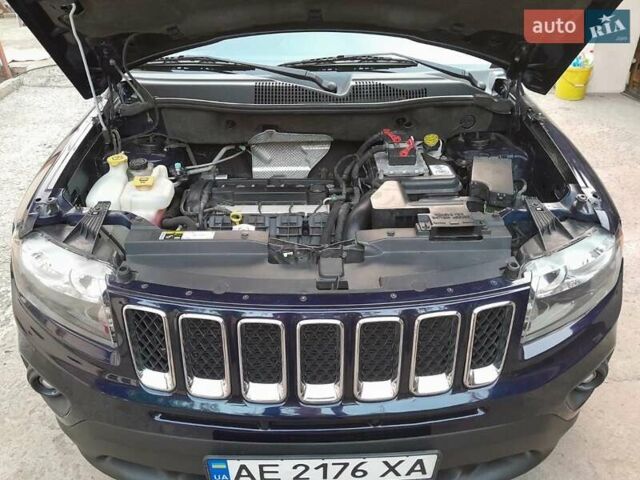 Синій Джип Compass, об'ємом двигуна 2 л та пробігом 133 тис. км за 10500 $, фото 4 на Automoto.ua
