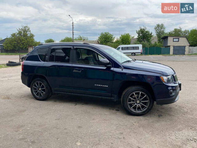 Синій Джип Compass, об'ємом двигуна 2 л та пробігом 157 тис. км за 9600 $, фото 4 на Automoto.ua