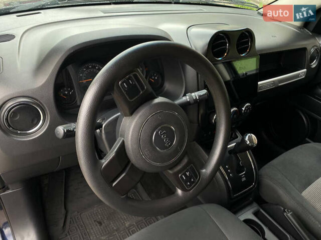 Синій Джип Compass, об'ємом двигуна 2 л та пробігом 157 тис. км за 9600 $, фото 9 на Automoto.ua
